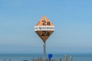 008-2023-04-30 Strand