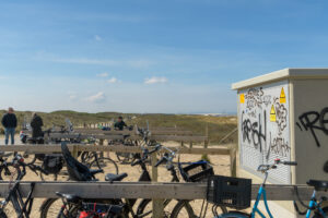 011-2023-04-30 Strand