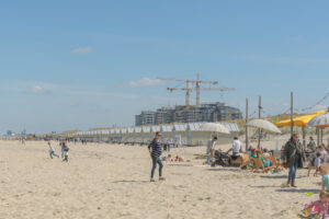 012-2023-04-30 Strand