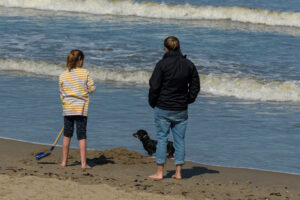 018-2023-04-30 Strand
