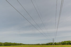 282-2023-05-29 Hoogspanning en een nieuwe hut