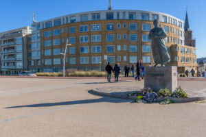 076-2022-02-27 Strand en zee