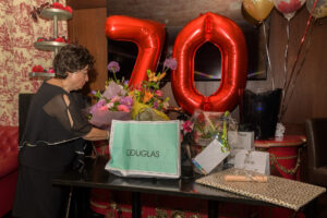 152-2022-03-18 Oma Huijbrechts 70 Jaar en een Feestje