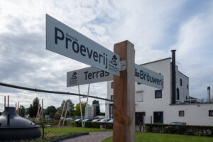 469-2022-05-29 De overkant en Hertog Jan