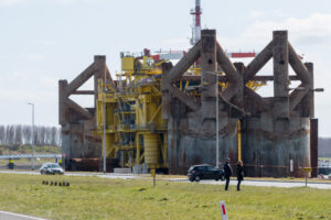 008-2020-03-29 Heerema Sleipnir