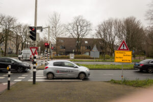 009-2020-03-10 Toerist in Houtwijk