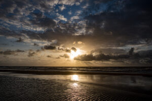 015-2021-08-26 Zononder op het strand