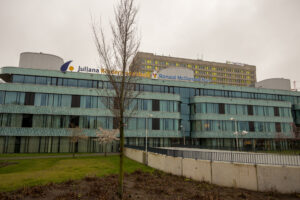 024-2020-03-10 Toerist in Houtwijk