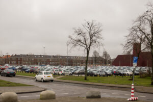 025-2020-03-10 Toerist in Houtwijk