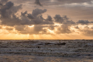 026-2021-08-26 Zononder op het strand