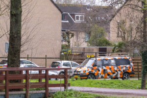 038-2020-03-10 Toerist in Houtwijk