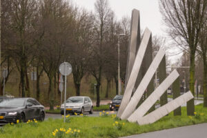 042-2020-03-10 Toerist in Houtwijk