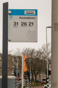 052-2020-03-10 Toerist in Houtwijk