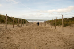 011-2020-09-27 Strand