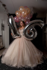 014-2018-04-29 Sweet 16 studio