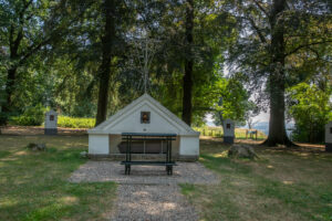 2018-07-14 Limburg grotten zoeken - 20180714-2646-153025