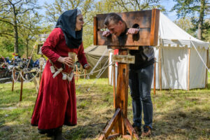 009-2017-04-30 Elfia