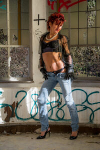 048-Serie 3 - Jeans en Zwate Blouse