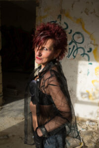 065-Serie 3 - Jeans en Zwate Blouse