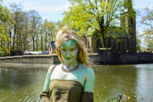074-2017-04-30 Elfia
