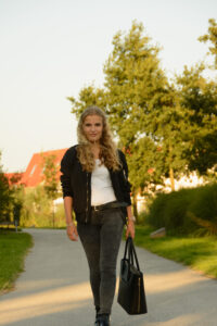 111-2016-08-16 Floor Mode op straat