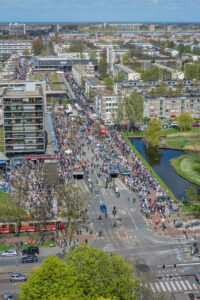 001-2015-04-27 Koningsdag Leyweg eo