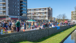 027-2015-04-27 Koningsdag Leyweg eo