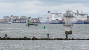 035-2015-08-15 Landtong