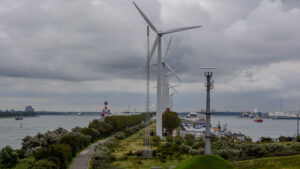 041-2015-08-15 Landtong