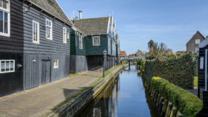 048-2015-04-12 Marken