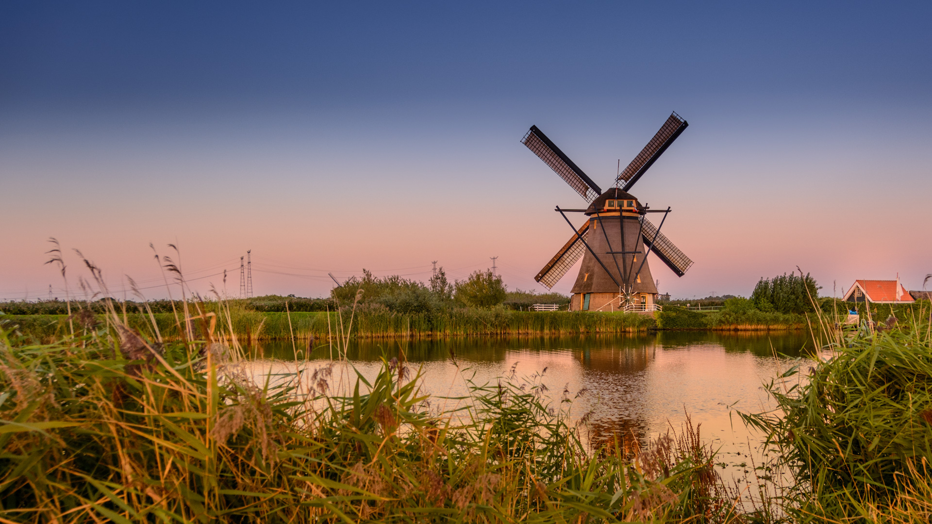 Avond in Kinderdijk