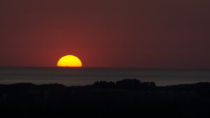 196-2015-06-30 Onbewolkte zonsondergang