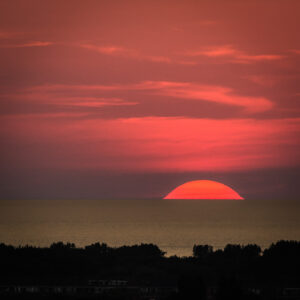 2014-07-18 Zonsondergang en vliegtuigstyrepen - 20140718-0246-43250