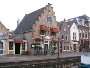 043-2005-04-26 Koken met collega's