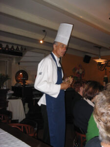 047-2005-04-26 Koken met collega's