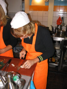 067-2005-04-26 Koken met collega's