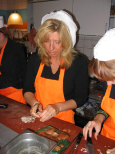 068-2005-04-26 Koken met collega's