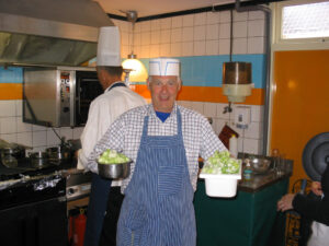070-2005-04-26 Koken met collega's