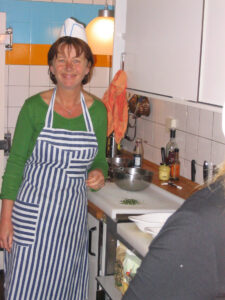 078-2005-04-26 Koken met collega's