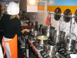 079-2005-04-26 Koken met collega's