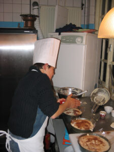 082-2005-04-26 Koken met collega's