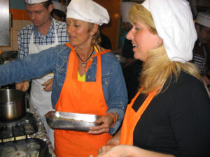 101-2005-04-26 Koken met collega's
