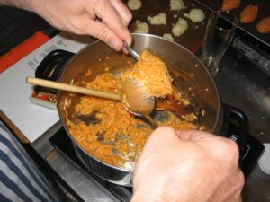 102-2005-04-26 Koken met collega's