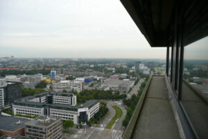 121-2007-08-14 UItzicht vanuit epo Main building