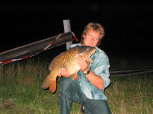 151-2004-08-28 Carpmania