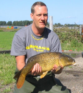 154-2004-08-28 Carpmania