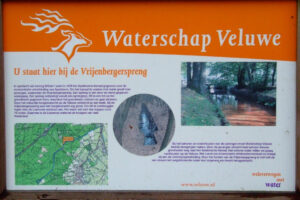 556-2006-12-31 Loenen en de Loenense watervallen