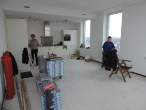 Inpakken, afbreken, opknappen, uitpakken en verhuizen