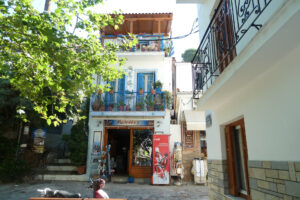 214-2012-06-08 Skiathos