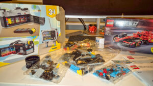 001-2025-09-05 Lego Camera
